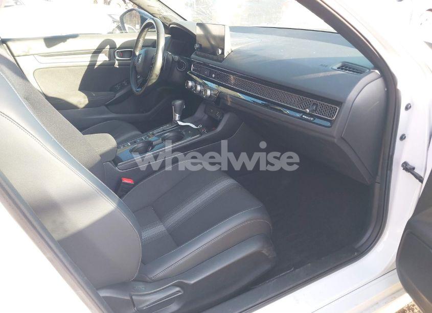 Photo 5 of 2022 Honda Civic SPORT (VIN 2HGFE2F59NH541837)