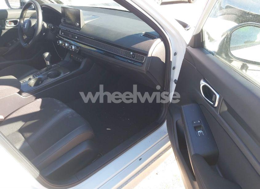 Photo 5 of 2025 Honda Civic SPORT (VIN 2HGFE2F59SH525987)