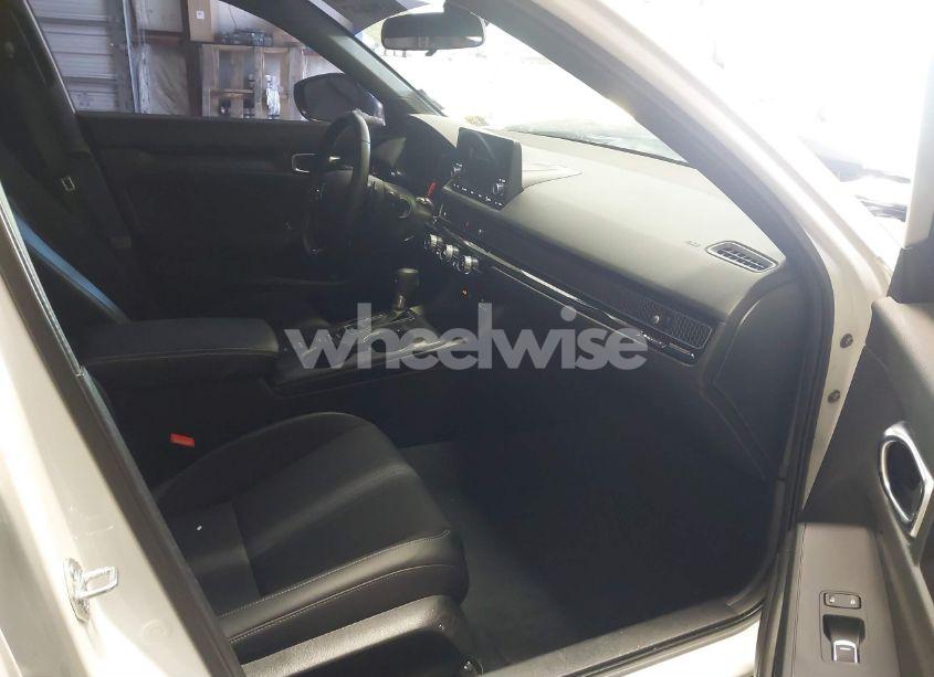 Photo 5 of 2022 Honda Civic SPORT (VIN 2HGFE2F5XNH508393)