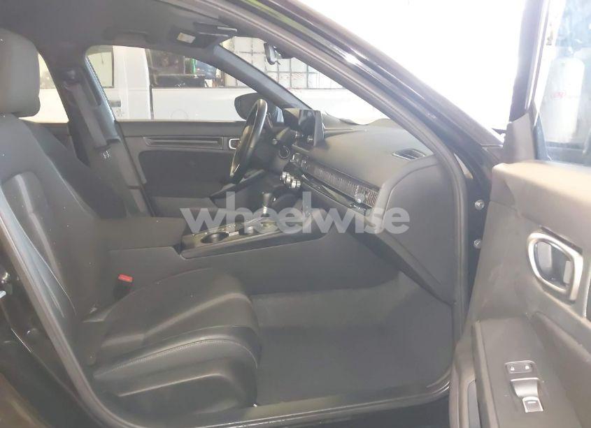 Photo 5 of 2022 Honda Civic SPORT (VIN 2HGFE2F5XNH536226)