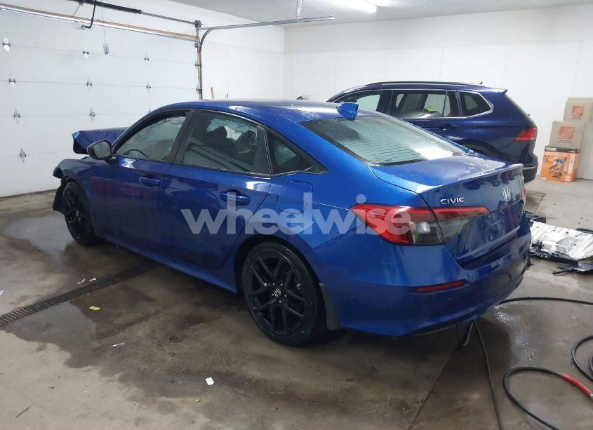 Photo 3 of 2022 Honda Civic SPORT (VIN 2HGFE2F5XNH575415)
