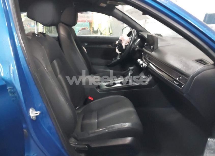 Photo 5 of 2022 Honda Civic SPORT (VIN 2HGFE2F5XNH575415)