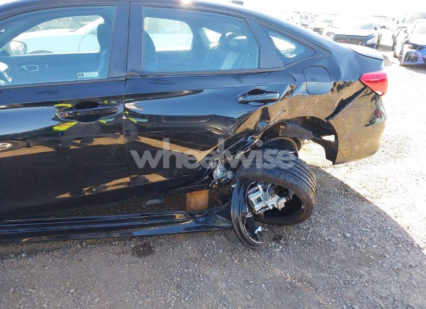 Photo 6 of 2024 Honda Civic SPORT (VIN 2HGFE2F5XRH500039)