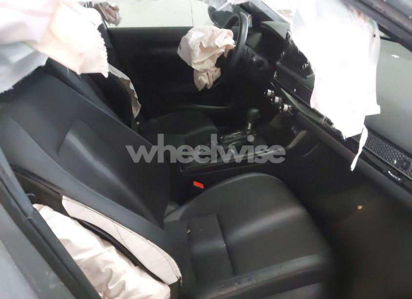 Photo 5 of 2024 Honda Civic SPORT (VIN 2HGFE2F5XRH521120)