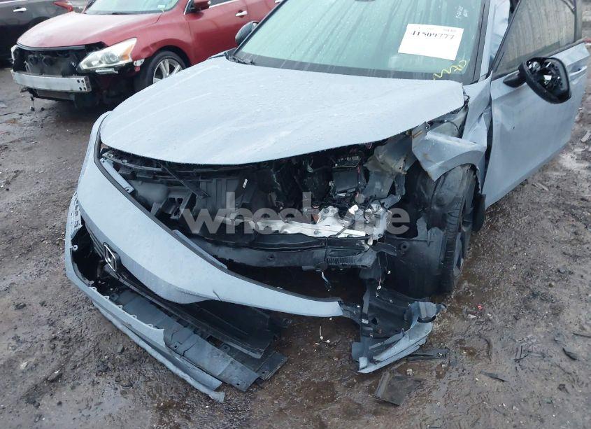 Photo 6 of 2024 Honda Civic SPORT (VIN 2HGFE2F5XRH541609)