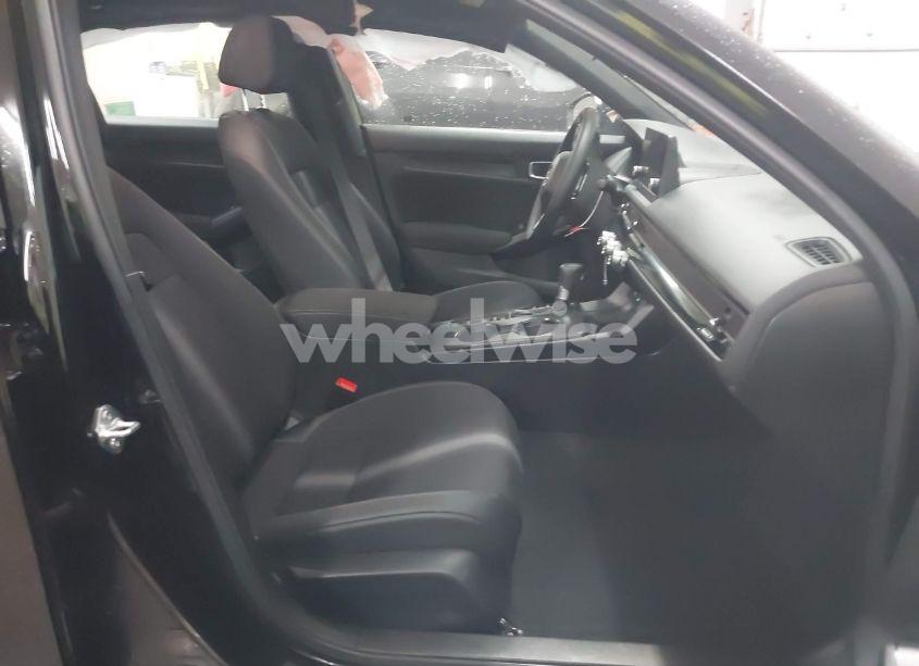 Photo 5 of 2025 Honda Civic SPORT (VIN 2HGFE2F5XSH536643)