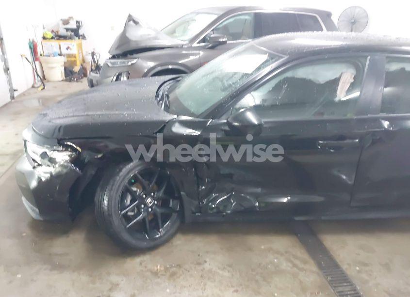 Photo 6 of 2025 Honda Civic SPORT (VIN 2HGFE2F5XSH536643)