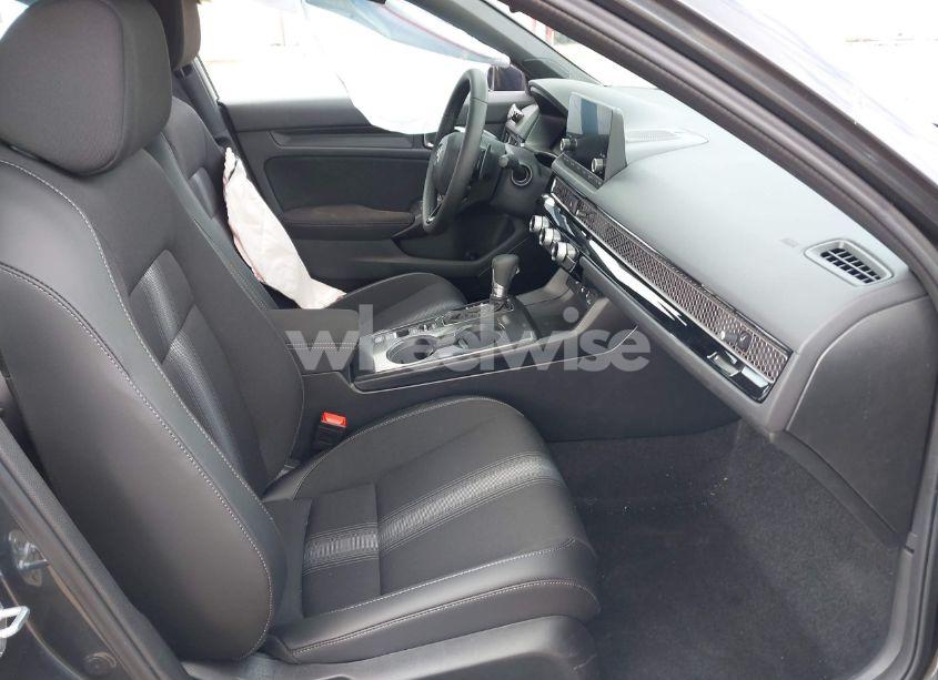 Photo 5 of 2025 Honda Civic SPORT (VIN 2HGFE2F5XSH561073)