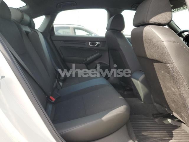 Photo 2 of 2025 HONDA CIVIC SPORT (VIN 2HGFE2F5XSH586121)