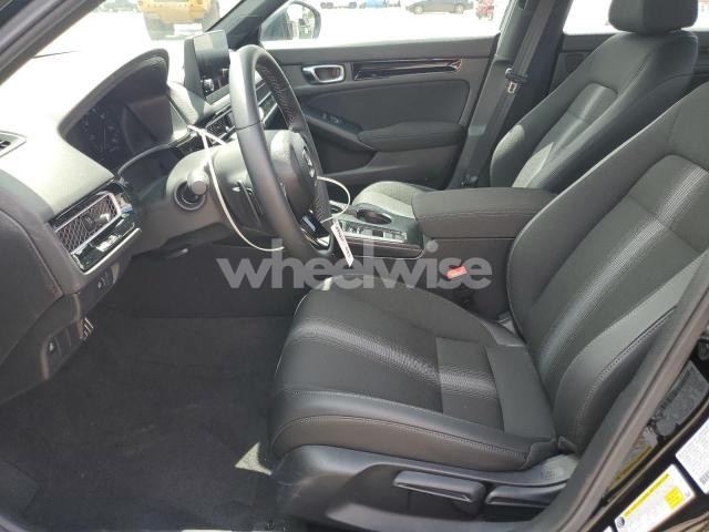 Photo 2 of 2025 HONDA CIVIC SPORT (VIN 2HGFE4F80SH340927)