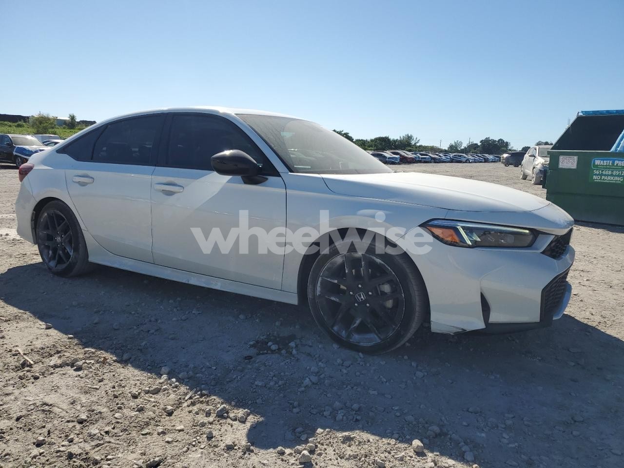 Photo 4 of 2025 HONDA CIVIC SPORT (VIN 2HGFE4F81SH318936)