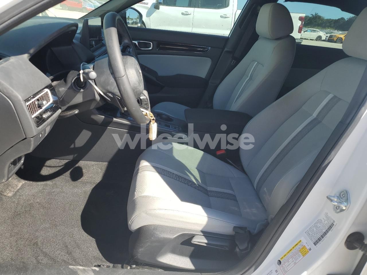 Photo 7 of 2025 HONDA CIVIC SPORT (VIN 2HGFE4F81SH318936)