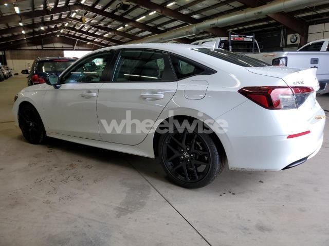 Photo 3 of 2025 HONDA CIVIC SPORT (VIN 2HGFE4F82SH336149)