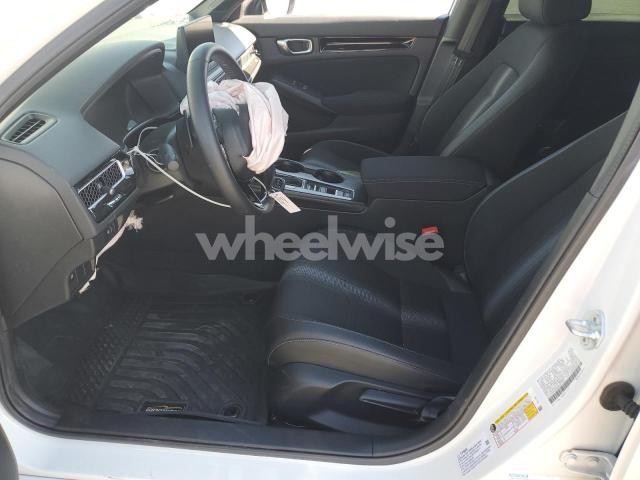 Photo 3 of 2025 HONDA CIVIC SPORT (VIN 2HGFE4F85SH307972)