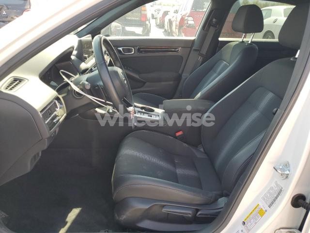 Photo 3 of 2025 HONDA CIVIC SPORT (VIN 2HGFE4F8XSH313864)