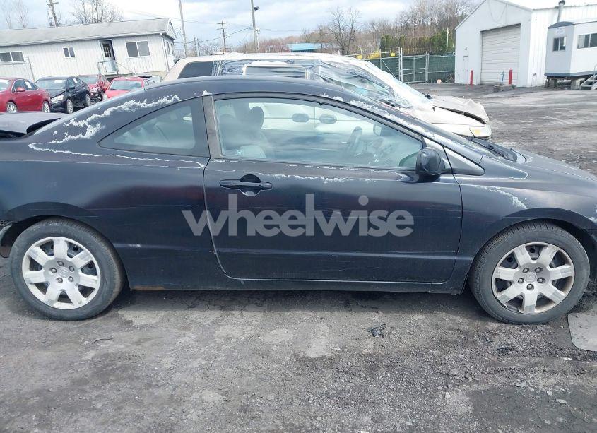 Photo 13 of 2008 Honda Civic LX (VIN 2HGFG11618H514205)
