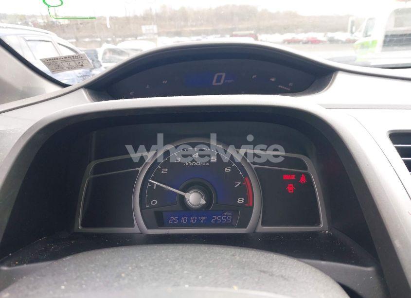 Photo 7 of 2008 Honda Civic LX (VIN 2HGFG11618H514205)