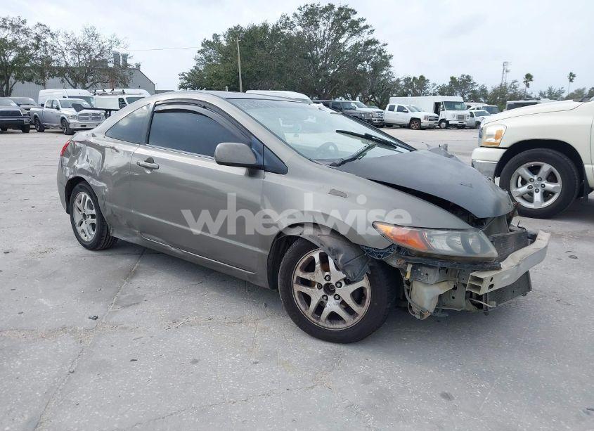 2008 Honda Civic LX (VIN 2HGFG11618H577210) main photo