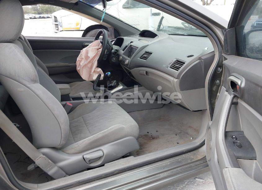 Photo 5 of 2008 Honda Civic LX (VIN 2HGFG11618H577210)
