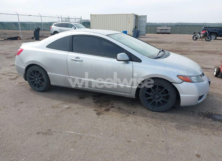 2006 Honda Civic LX (VIN 2HGFG11636H556940) main photo