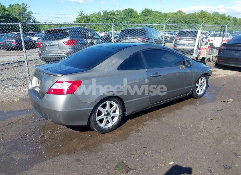 Photo 4 of 2008 Honda Civic LX (VIN 2HGFG11648H548946)