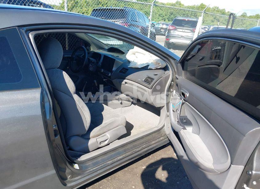 Photo 5 of 2008 Honda Civic LX (VIN 2HGFG11648H548946)