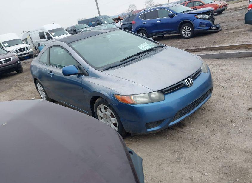 2008 Honda Civic LX (VIN 2HGFG11688H533673) main photo