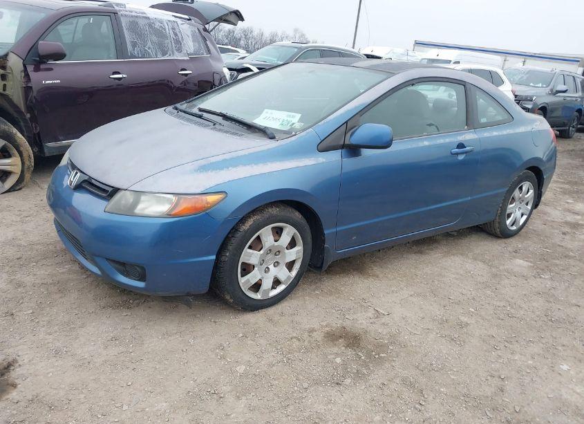 Photo 2 of 2008 Honda Civic LX (VIN 2HGFG11688H533673)