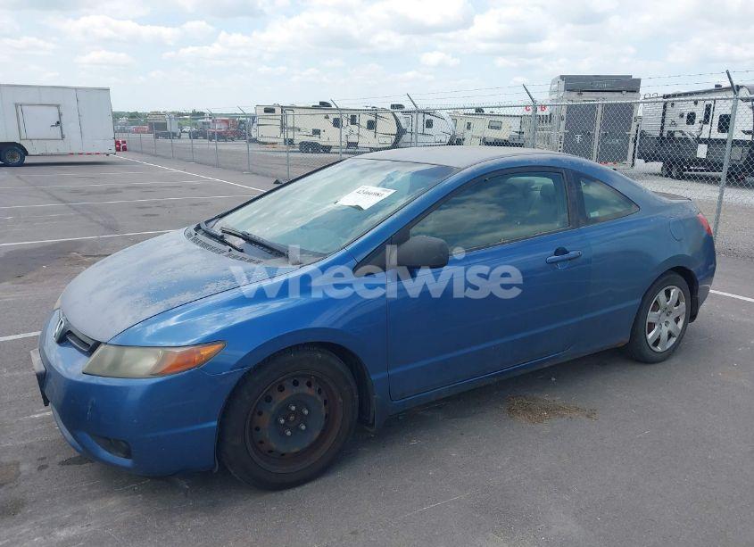 2008 Honda Civic LX (VIN 2HGFG11688H556967) main photo