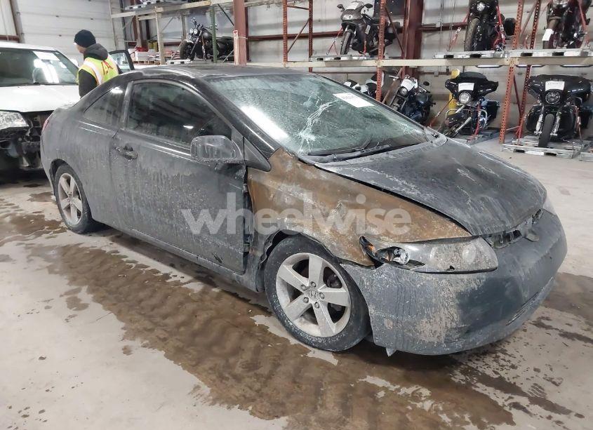 2007 Honda Civic EX (VIN 2HGFG11807H548345) main photo