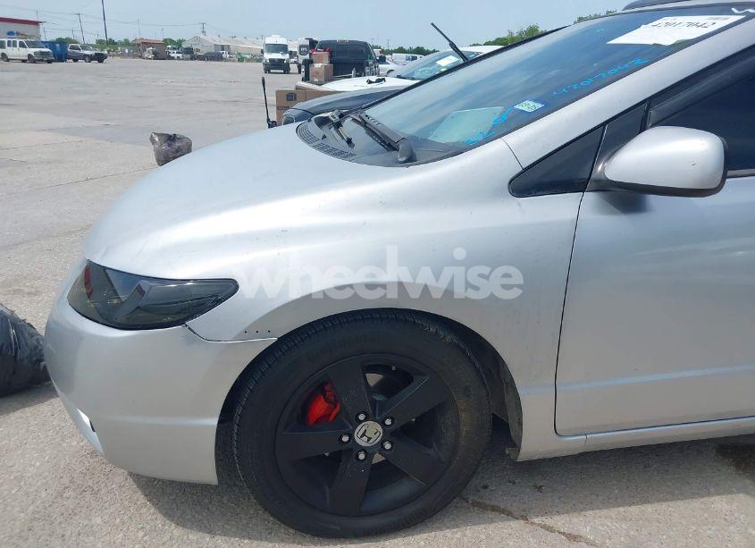 Photo 6 of 2006 Honda Civic EX (VIN 2HGFG11826H548720)