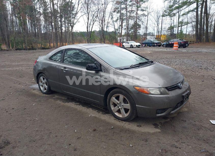 2007 Honda Civic EX (VIN 2HGFG11867H577977) main photo
