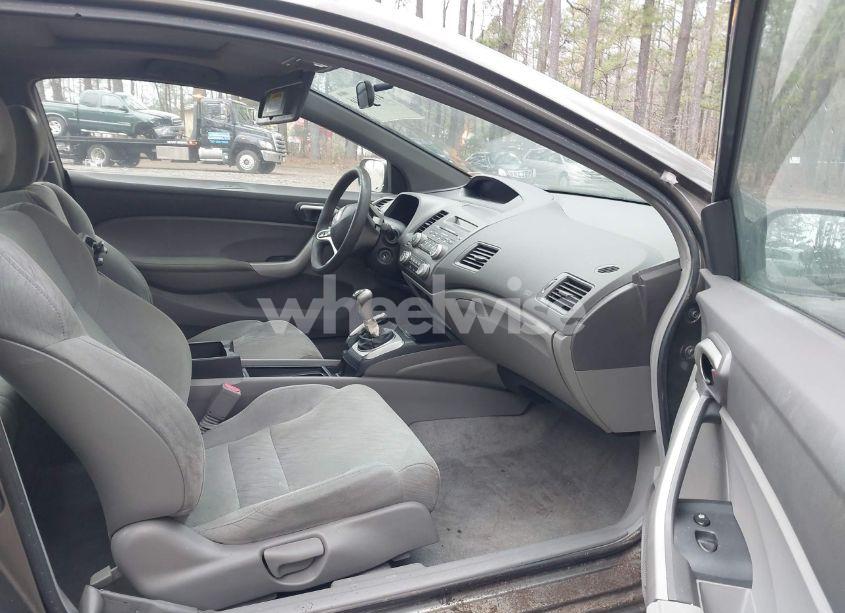 Photo 5 of 2007 Honda Civic EX (VIN 2HGFG11867H577977)