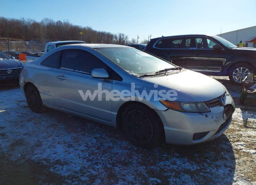 2007 Honda Civic LX (VIN 2HGFG12607H523376) main photo