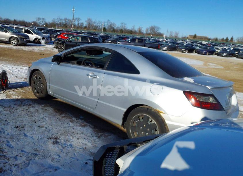 Photo 3 of 2007 Honda Civic LX (VIN 2HGFG12607H523376)