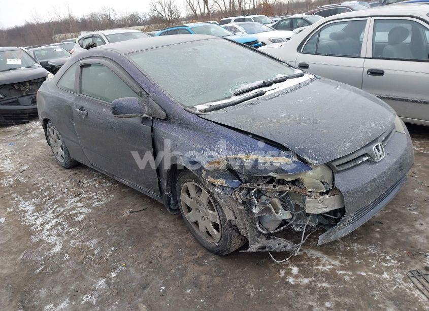 2007 Honda Civic LX (VIN 2HGFG12607H580449) main photo