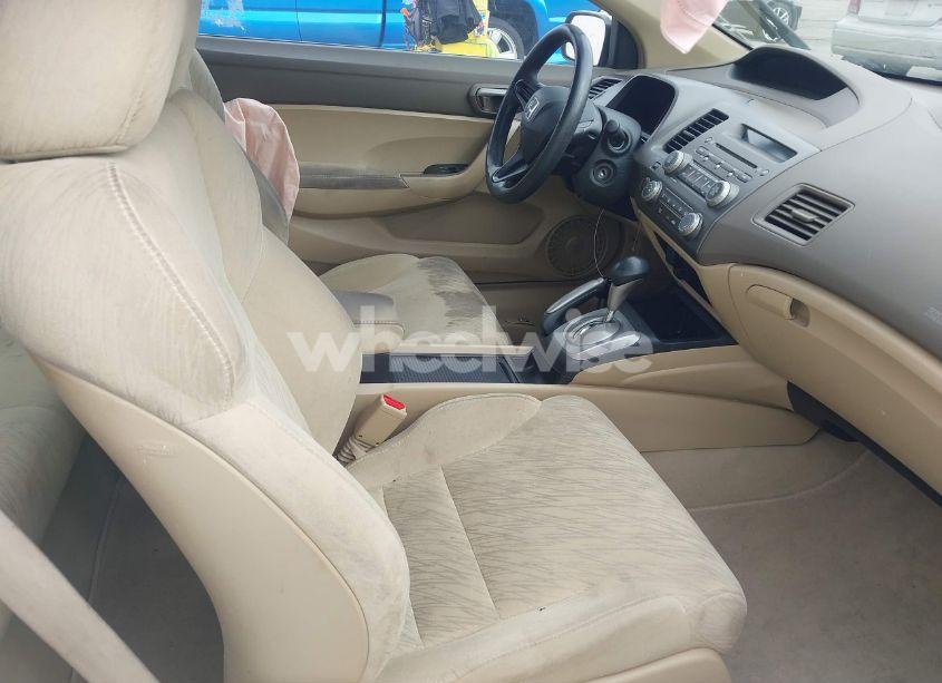 Photo 5 of 2008 Honda Civic LX (VIN 2HGFG12608H515005)