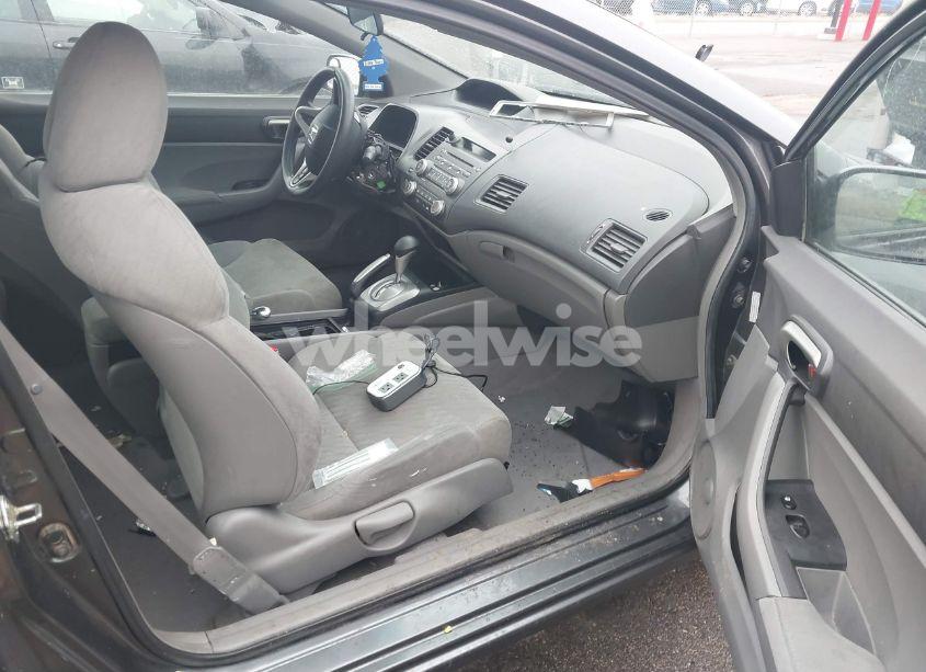 Photo 5 of 2009 Honda Civic LX (VIN 2HGFG12609H507942)