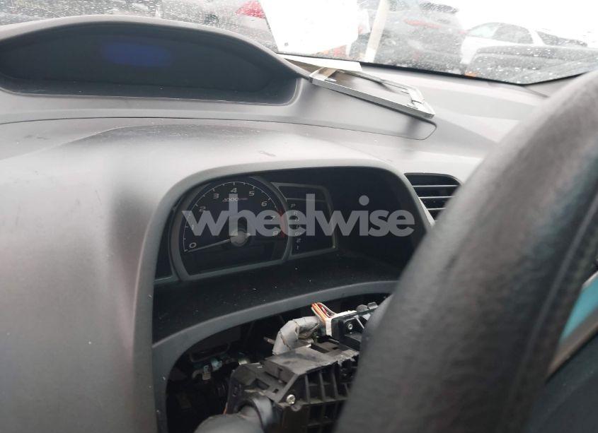 Photo 7 of 2009 Honda Civic LX (VIN 2HGFG12609H507942)