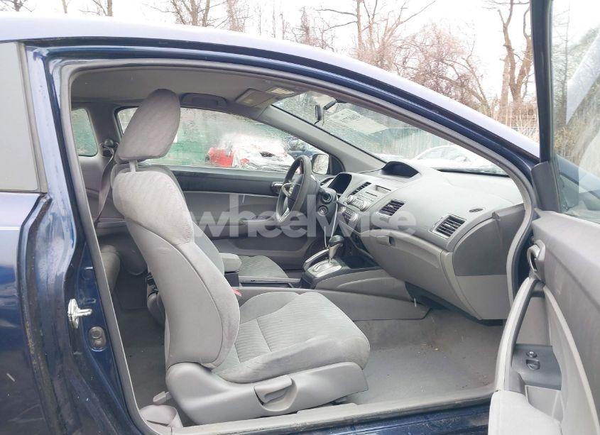 Photo 5 of 2009 Honda Civic LX (VIN 2HGFG12609H542402)