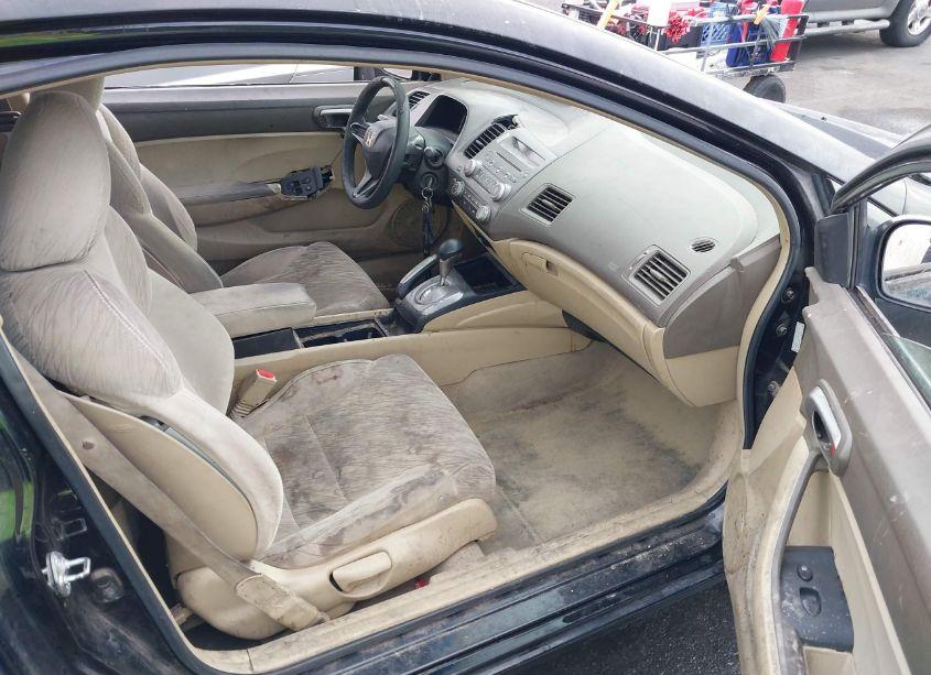 Photo 5 of 2006 Honda Civic LX (VIN 2HGFG12616H572116)