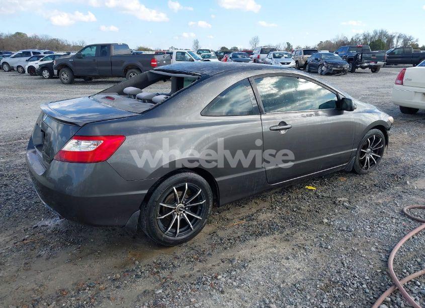 Photo 4 of 2007 Honda Civic LX (VIN 2HGFG12617H509373)