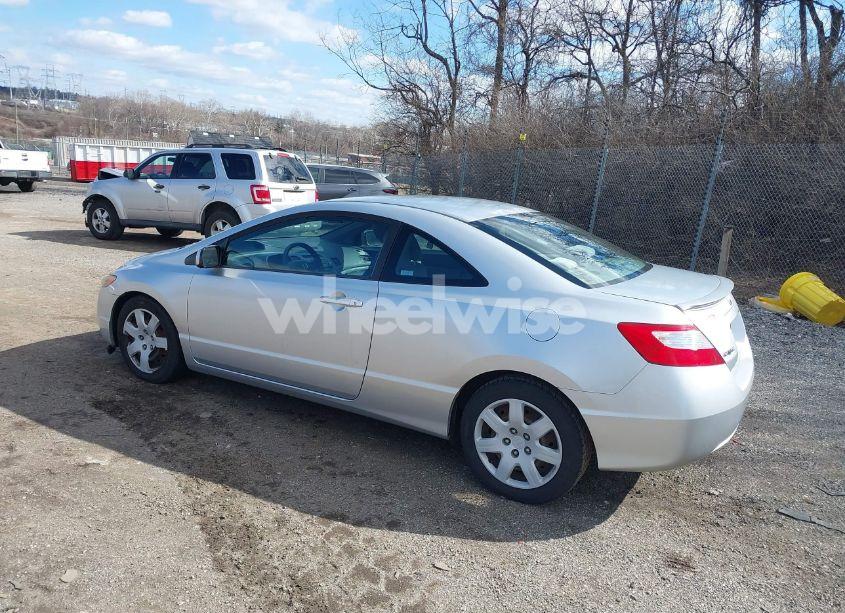 Photo 3 of 2008 Honda Civic LX (VIN 2HGFG12618H527437)