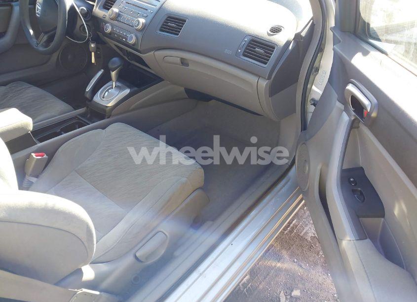 Photo 5 of 2008 Honda Civic LX (VIN 2HGFG12618H574953)
