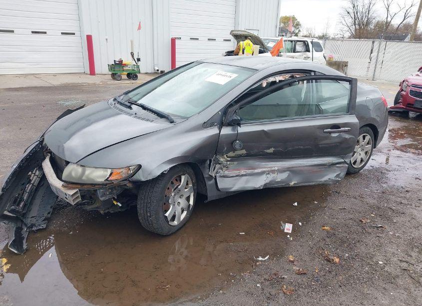 Photo 2 of 2009 Honda Civic LX (VIN 2HGFG12619H513877)