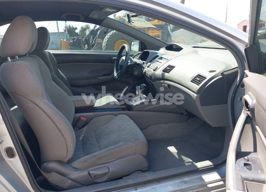 Photo 5 of 2006 Honda Civic LX (VIN 2HGFG12626H506061)