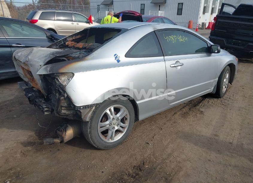 Photo 4 of 2006 Honda Civic LX (VIN 2HGFG12626H515570)