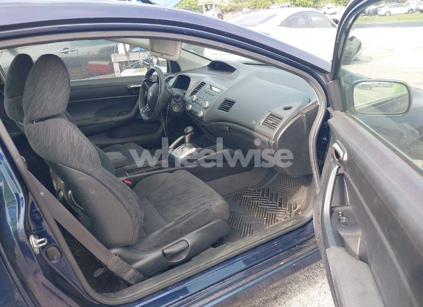 Photo 5 of 2007 Honda Civic LX (VIN 2HGFG12627H005169)