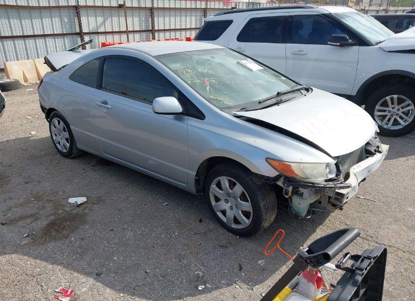 2007 Honda Civic LX (VIN 2HGFG12627H520253) main photo