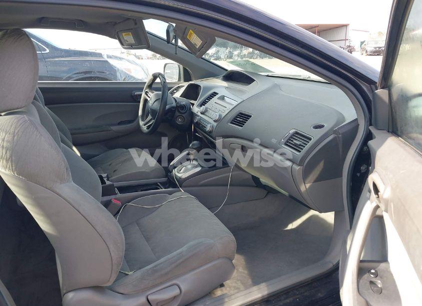 Photo 5 of 2008 Honda Civic LX (VIN 2HGFG12628H564383)